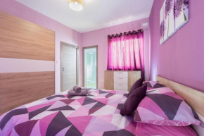 Гостиница North Side Apartment 1  Мджарр